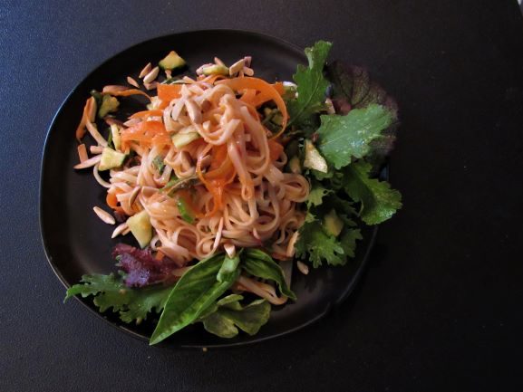 Tomato-Peach Curried Noodles